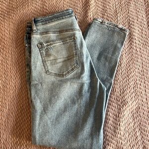 AE stretch mom jean